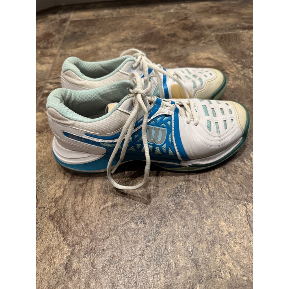 Wilson Tennis Shoes Womens Size 8 White & Blue Comfort Athletic Sneakers‎